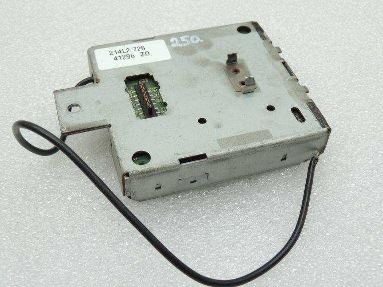 Volvo XC90 antenas pastiprinātājs 40252027 86412631