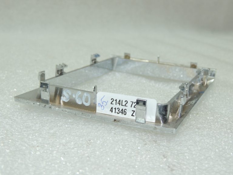 OEM Suzuki Grand Vitara II Salta bagāžnieka pārsegs hroms 75813-65J10-0PG