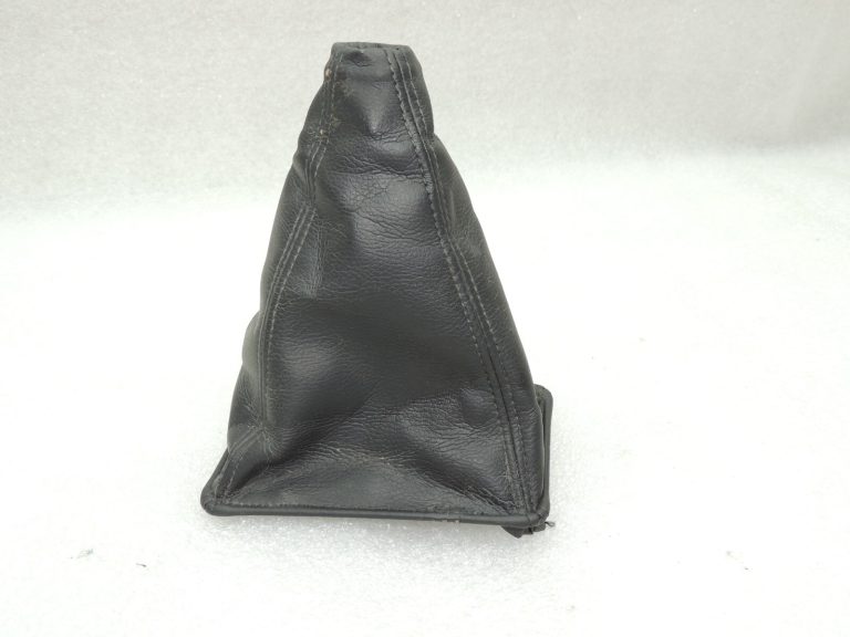OEM Suzuki Grand Vitara II pārslēgšanās bagāžnieks 75820-65J00-5PK