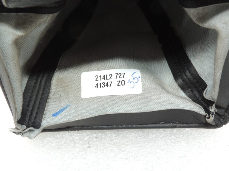OEM Suzuki Grand Vitara II pārslēgšanās bagāžnieks 75820-65J00-5PK