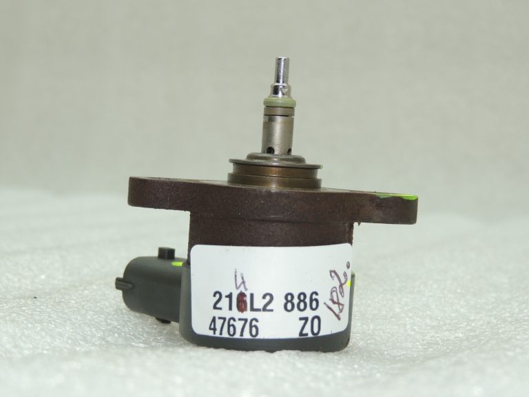 OEM BOSCH BOSCH Suzuki Fiat Lancia Opel Spiediena kontroles vārsts 1561084E50