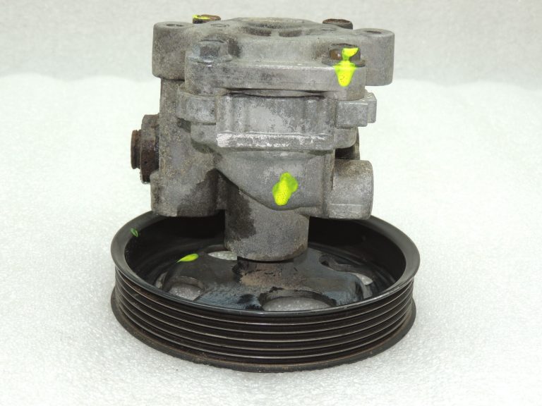 OEM Suzuki Liana 1.4 stūres pastiprinātāja sūknis 4911073J00