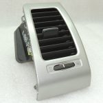 Suzuki Liana Gaisa ventilācijas atveres priekšējā labā 7363059J00MA1