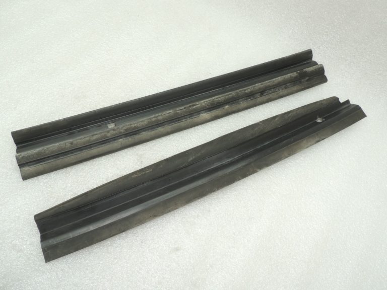 OEM Chrysler Grand Voyager 2.8CRDi V radiatora blīvju komplekts 4677679AB 4677678AA