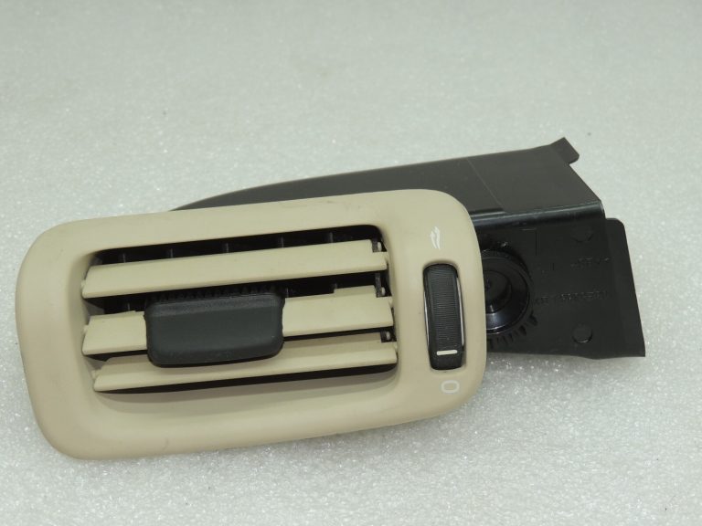 OEM Volvo S80 II ventilācijas režģa ventilācijas atveres kreisā bēšā krāsā 39885911, 39885912