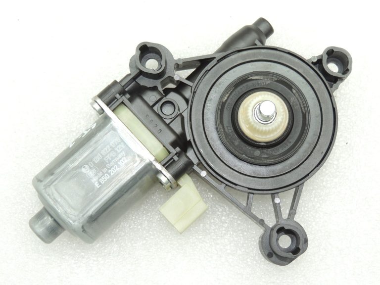 Seat Cupra Leon KL8 logu regulatora motors priekšējais labais 5Q0959802C