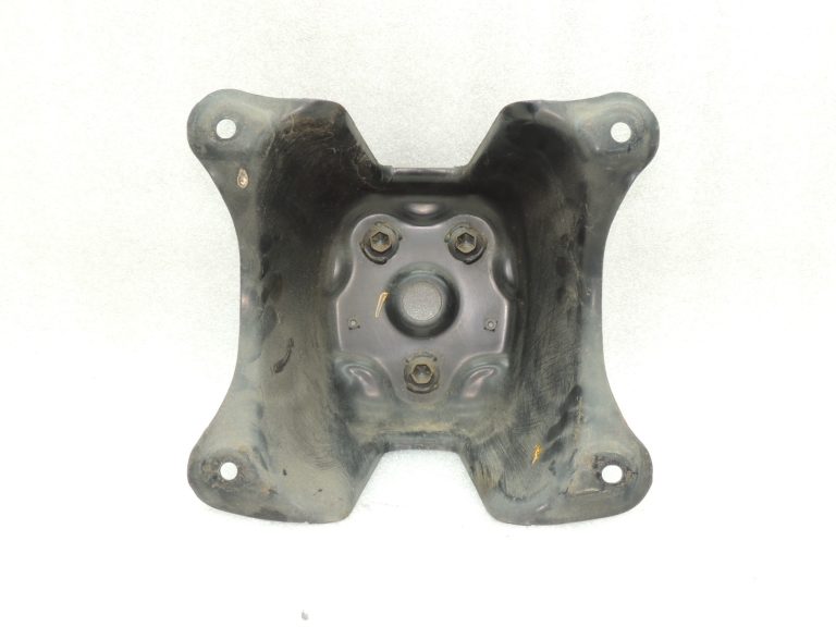 OEM Suzuki Grand Vitara III rezerves riteņa kronšteins 8396165J00