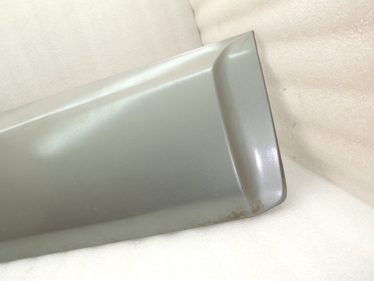 OEM Suzuki Jimny III durvju apdare durvju aizsargs 7756081A00ZY8