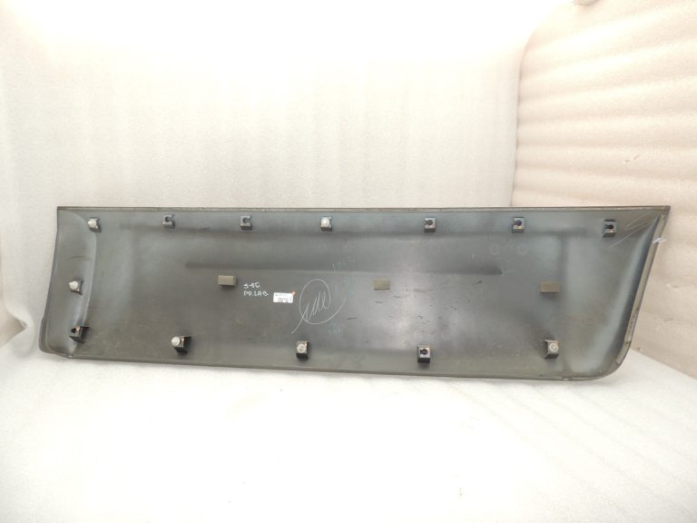 OEM Suzuki Jimny III durvju apdare durvju aizsargs 7756081A00ZY8