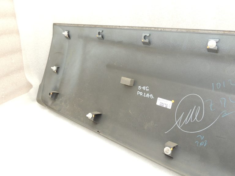 OEM Suzuki Jimny III durvju apdare durvju aizsargs 7756081A00ZY8