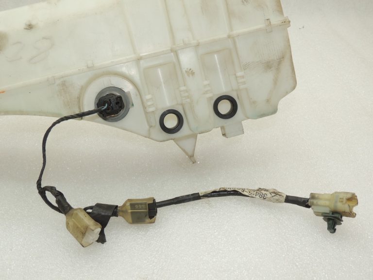 OEM Suzuki Grand Vitara II mazgāšanas šķidruma rezervuārs 3845050J00