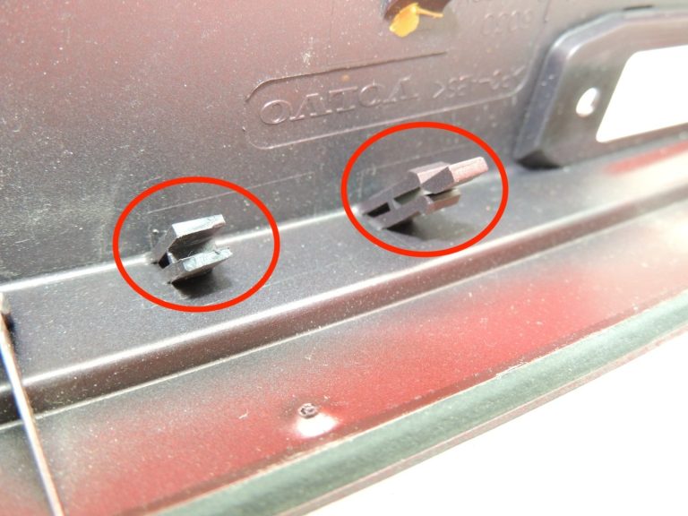 OEM Volvo S80 I Aizmugurējais ārējais rokturis RUBY RED PEARL 8663760