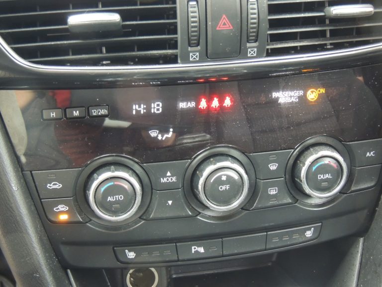 Mazda 6 GJ GL Klimata kontroles bloks sēdekļu apsilde GHS461190H