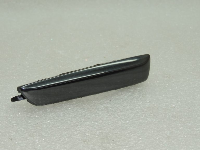 Mazda 6 GJ GL Priekšējais kreisais instrumentu paneļa panelis GN5 Tumšais metāls GHP955130A08