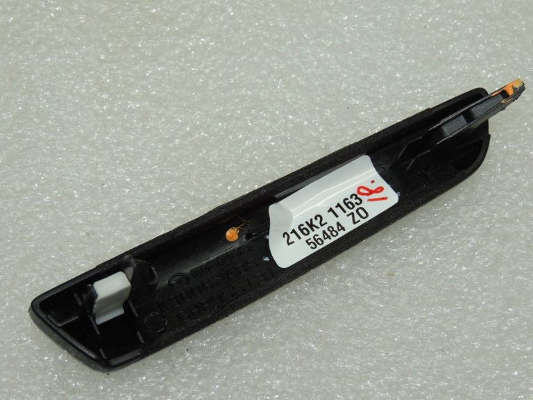Mazda 6 GJ GL Priekšējais kreisais instrumentu paneļa panelis GN5 Tumšais metāls GHP955130A08