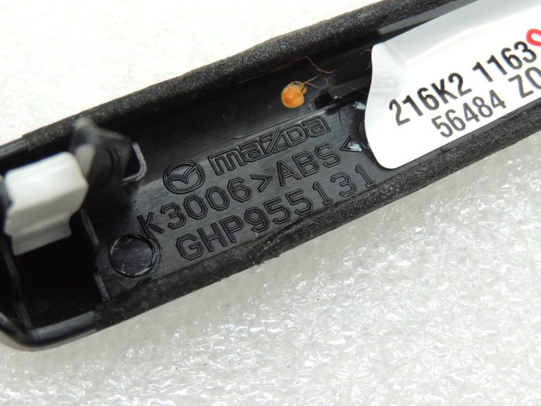 Mazda 6 GJ GL Priekšējais kreisais instrumentu paneļa panelis GN5 Tumšais metāls GHP955130A08