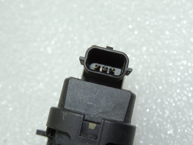 Nissan Opel Renault priekšējo lukturu servomotors 8200402521
