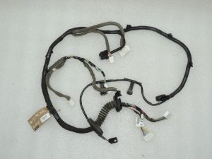 Nissan Qashqai J11 Durvju elektroinstalācijas instalācija Durvju priekšējā kreisā 241254EH4D