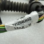 Nissan Qashqai J11 Durvju elektroinstalācijas instalācija Durvju priekšējā kreisā 241254EH4D