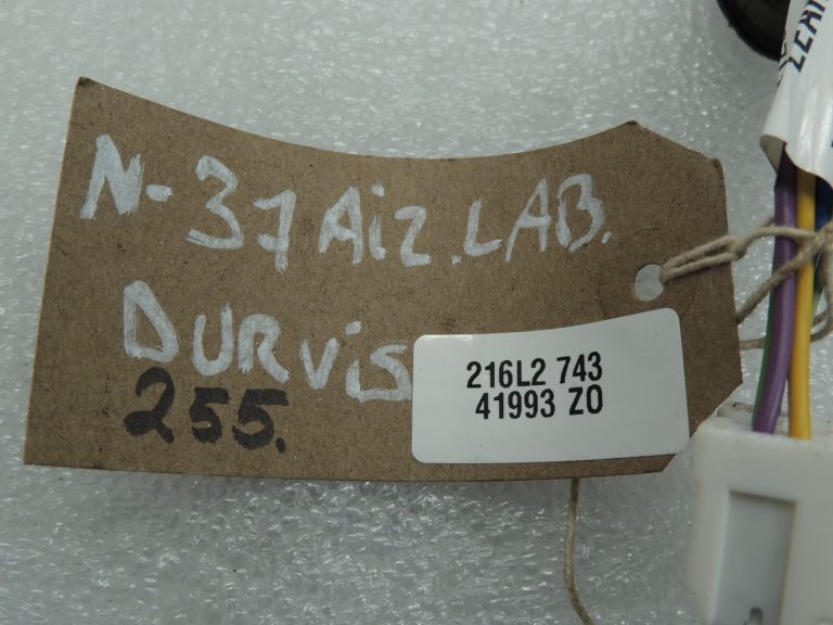 Nissan Qashqai J11 Durvju elektroinstalācijas instalācija Aizmugurējā labā 241264EH1A