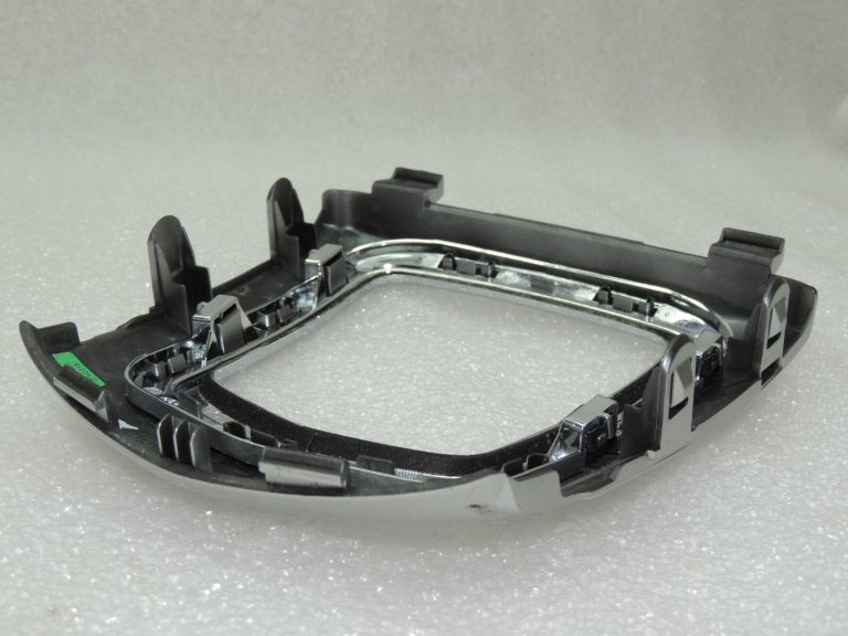 Nissan Qashqai J11 centrālās konsoles pārnesumkārbas apdare 969414EA1A