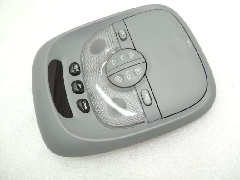 Kia Sorento BL salona apgaismojums jumta apgaismojums stiklu nodalījums 928003E01144 928003E0