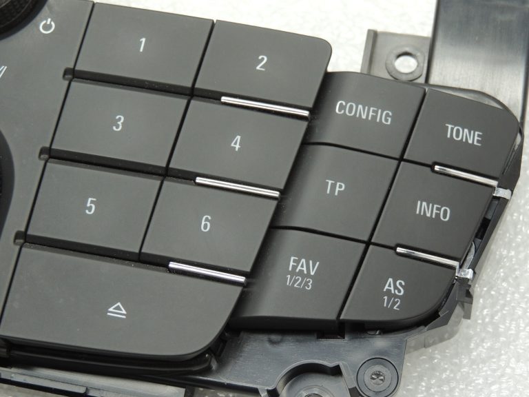 Opel Insignia A radio vadības panelis Auto radio vadības panelis 13273256