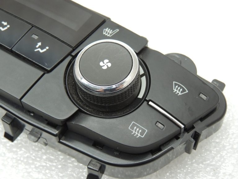 Opel Insignia A gaisa kondicionēšanas vadības panelis 13303331