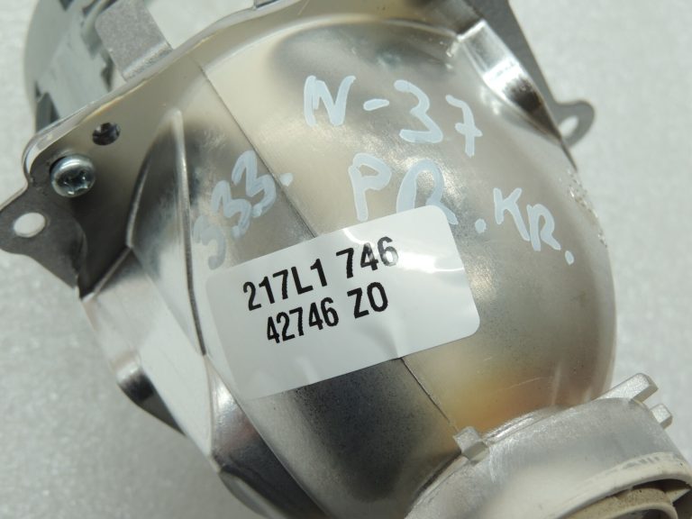 Nissan Qashqai J11 priekšējo lukturu remonts priekšējais kreisais 260604EH2A