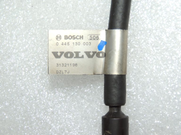 Volvo D3 D4 D5 2.4 2.0 D5204T2 Degvielas padeves līnija 31303869 0445130003