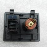 Toyota Avensis T27 kombi oriģināls savienojuma ievade Aux USB kontaktligzdas ligzda