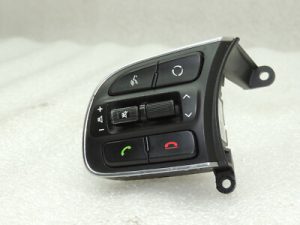 KIA Sportage QL stūres slēdzis radio 96710D9130
