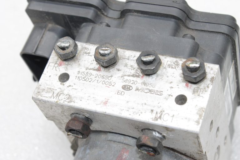 Kia Ceed ED ABS sūknis 58920-1H950, 1H589-30650, 61589-45200