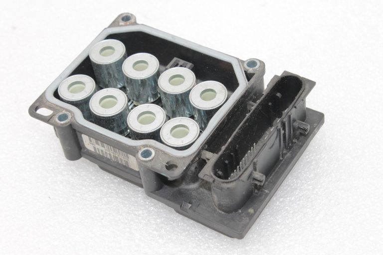 Kia Sedona VQ Carnival II ABS sūkņa bloks 58920 4D000, 589204D000, 58920-4D000