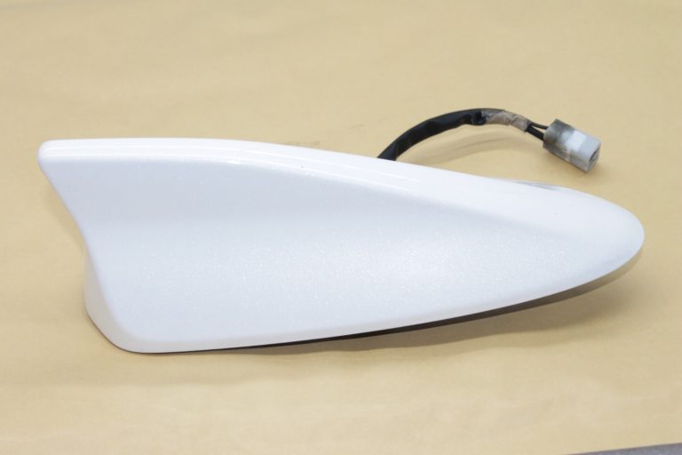Oriģinālā Mazda CX-5 KE jumta antena Chrystal White 34K GML8-66-930, GML866930