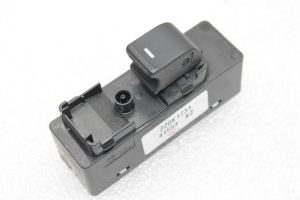 Mazda CX-5 KE Aizmugurējais kreisais labais elektrisko logu slēdzis KA1H-66-380, KA1H66380
