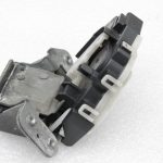 Oriģinālā Mazda CX-5 KE aizmugurējo durvju slēdzene G33M-62-310B, G33M62310B