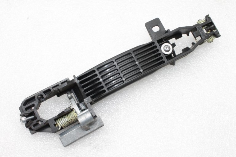 Oriģinālā Mazda CX-5 KE Priekšējais labās puses durvju roktura rāmis KD53-58-42XA, KD535842XA