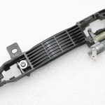 Oriģinālā Mazda CX-5 KE Priekšējais kreisais durvju roktura rāmis KD53-59-42XA, KD535942XA