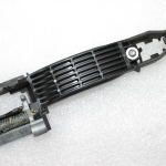 Oriģinālā Mazda CX-5 KE Aizmugurējā labās puses durvju roktura rāmis KD53-72-42XA, KD537242XA
