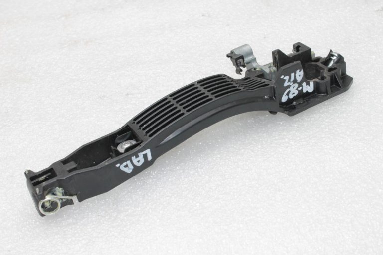 Oriģinālā Mazda CX-5 KE Aizmugurējā labās puses durvju roktura rāmis KD53-72-42XA, KD537242XA