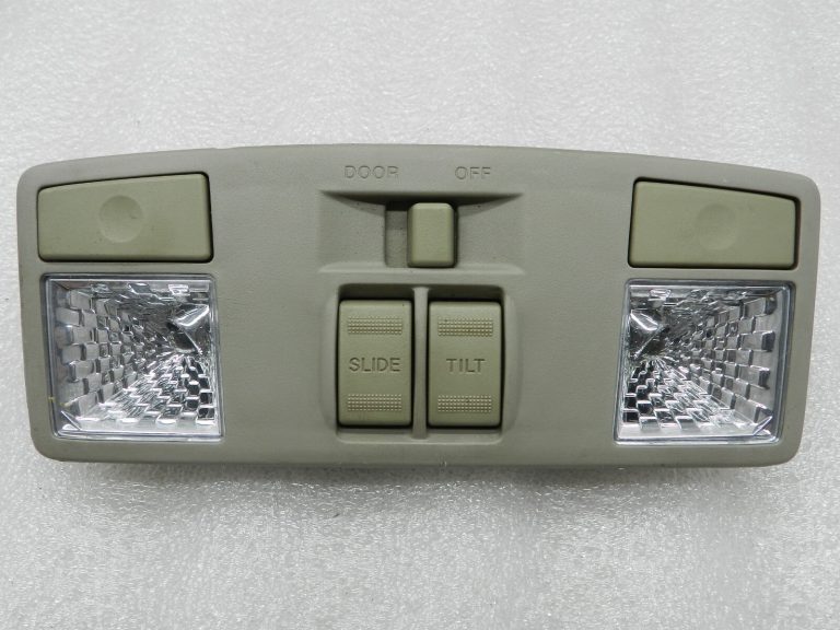 Mazda CX-7 griestu apgaismojums GJ6R-69-970A 34