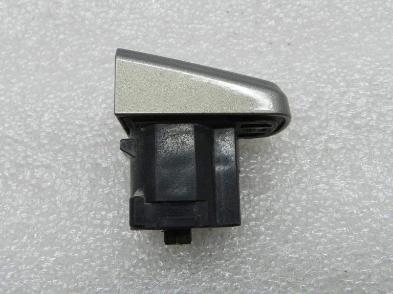 Opel Meriva B oriģinālais durvju rokturis 25936881