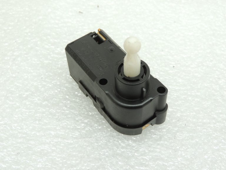 Priekšējo lukturu LWR priekšējo lukturu izlīdzināšanas servomotors Bosch 0307853303