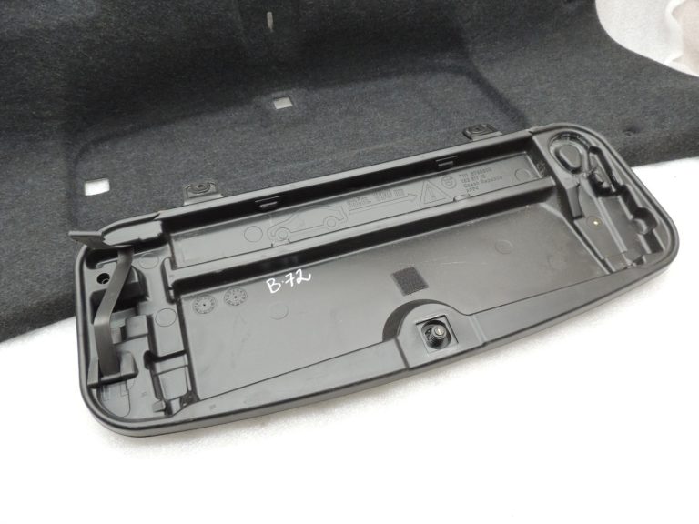 BMW 5. sērijas F10 F18 bagāžnieka vāka pārsegs melns 51497204372
