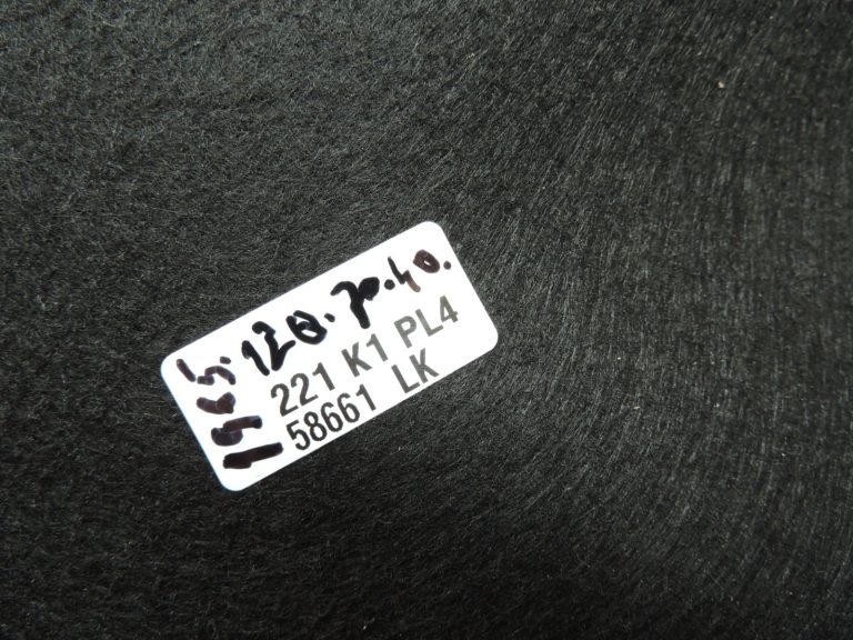 BMW 5. sērijas F10 F18 bagāžnieka vāka pārsegs melns 51497204372