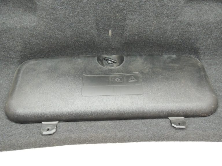 BMW 5. sērijas F10 F18 bagāžnieka vāka pārsegs melns 51497204372