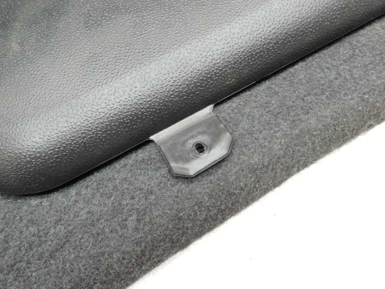 BMW 5. sērijas F10 F18 bagāžnieka vāka pārsegs melns 51497204372