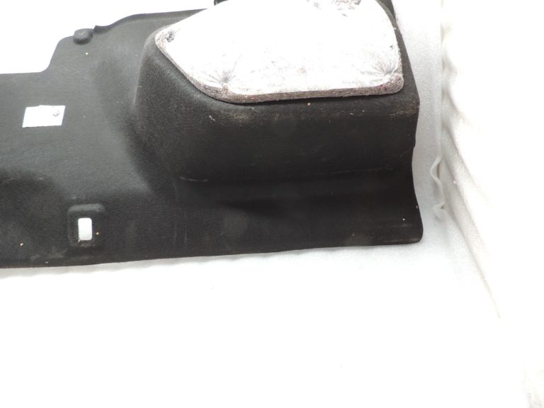 BMW 5. sērijas F10 F18 bagāžnieka sānu paneļi kreisajā pusē 51479177139 9177139