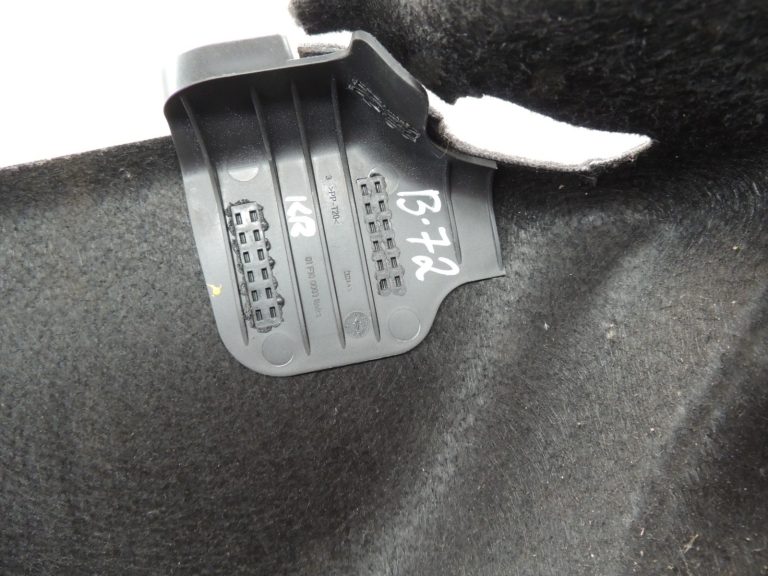 BMW 5. sērijas F10 F18 bagāžnieka sānu paneļi kreisajā pusē 51479177139 9177139
